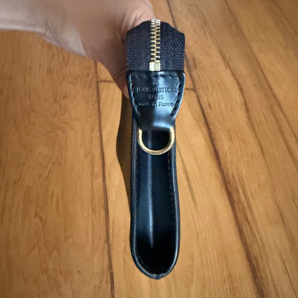 Louis Vuitton Pochette Accessoires - Picture 7 of 11